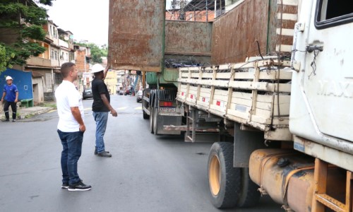 BM: Furlani acompanha retirada de fios sem uso em vias públicas